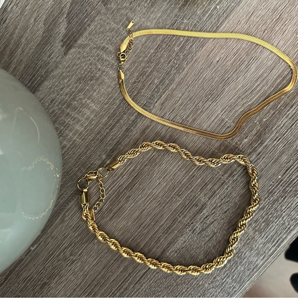 Gold Plated Chunky Necklaces - Picture 2 of 2